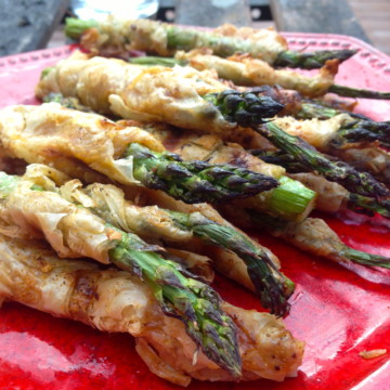 Grilled Phyllo Wrapped Seasoned Asparagus