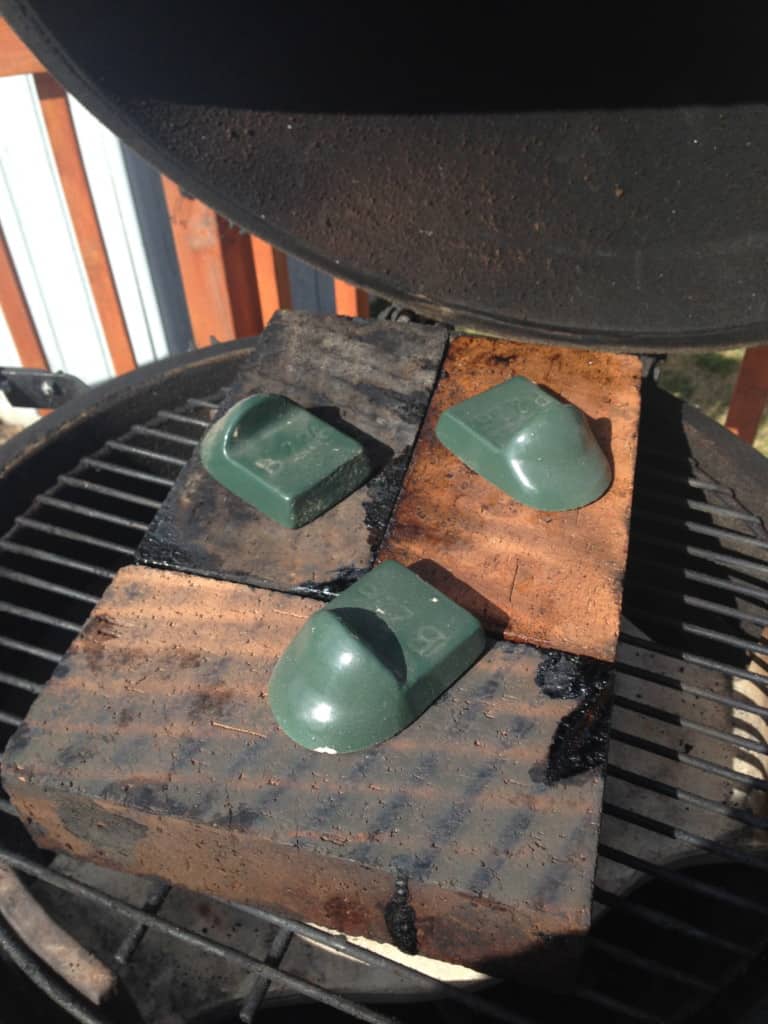 Grilling Pizza on the Big Green Egg