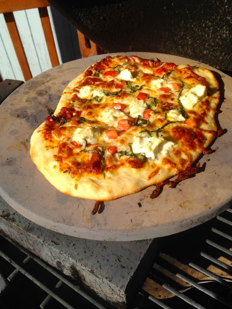 Grilling Pizza on the Big Green Egg