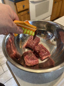 seasoning ground beef with Omsom
