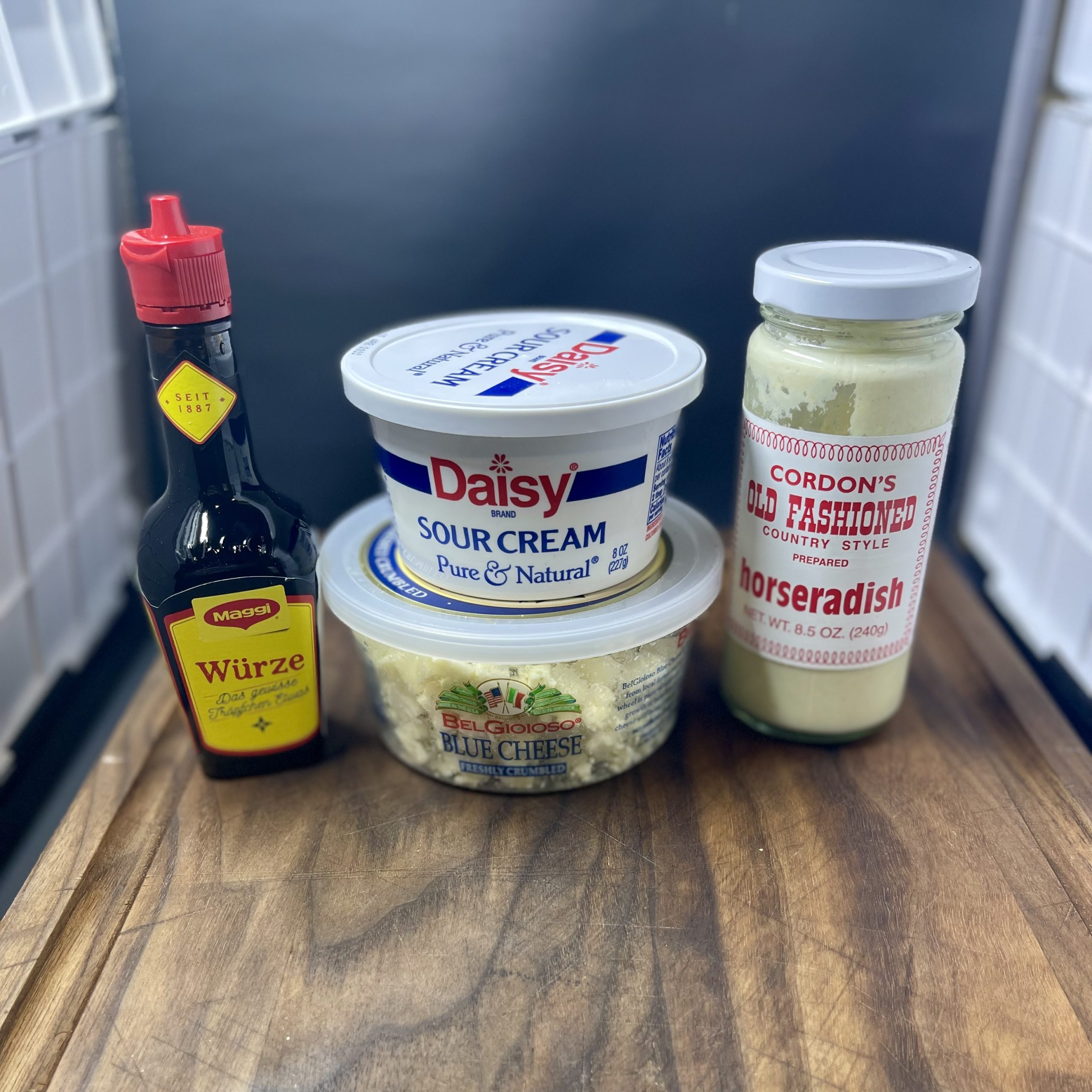 blue cheese horseradish sauce ingredients