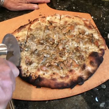 a New Haven style white clam pizza