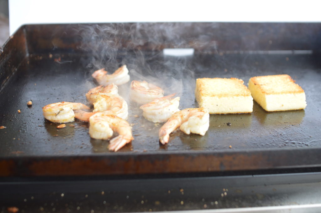 blackstone griddle cooking shrimp and grits